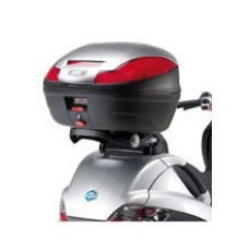 Кронштейн GIVI під центральний кофр Monolock Piaggio MP3 125-250-300-400 (06 > 11)