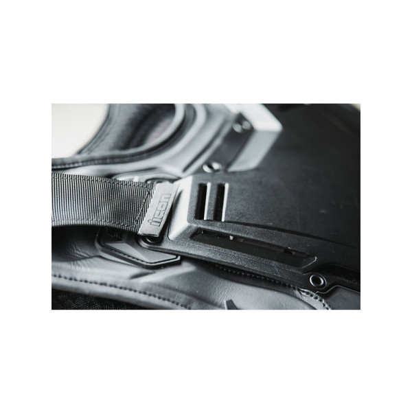 Бузер Icon Field Armor 3