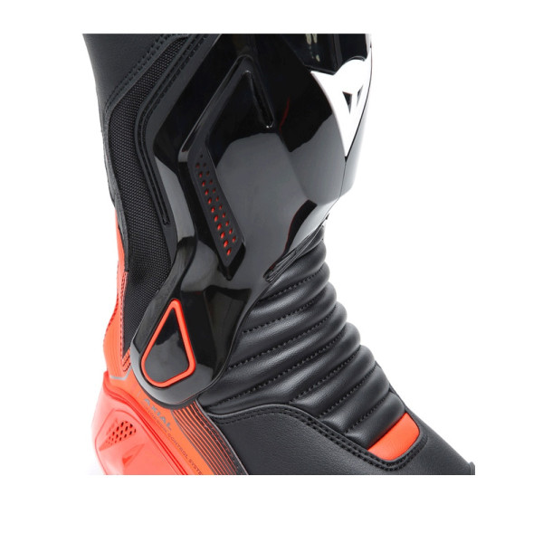 Мотоциклетні черевики Dainese Nexus 2 чорні-червоні