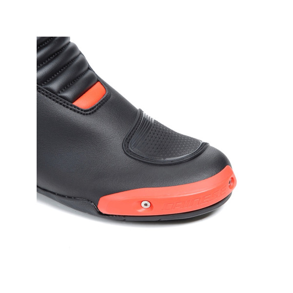 Мотоциклетні черевики Dainese Nexus 2 чорні-червоні