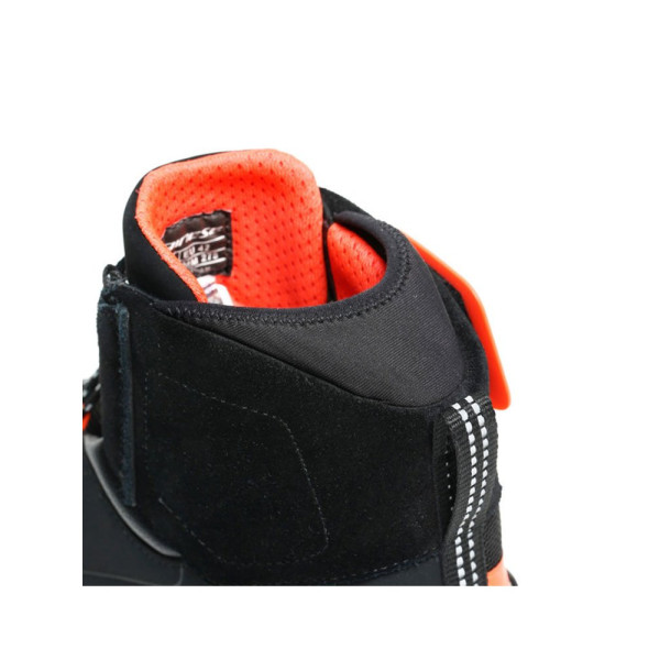 Мотоциклетні черевики Dainese Energyca D-WP чорний-флюо червоний