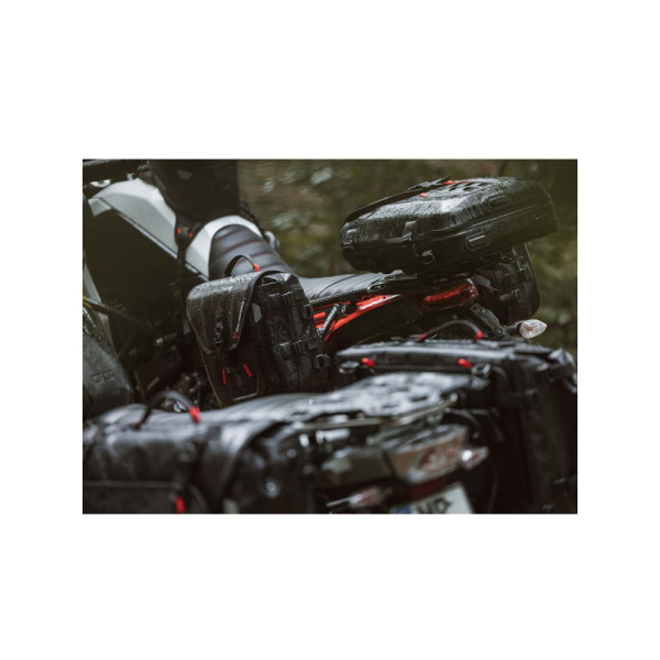 Водонепроникні сумки SysBag WP M/S SW-MOTECH + кріплення SLC для Honda CB500F (18-) / CBR500R (18-), CB 500 Hornet (24-) об'єм: 17-23L / 12-16L