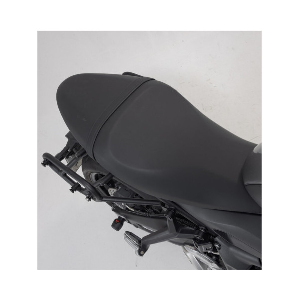 Комплект бічних сумок LEGEND GEAR LC1 зі стійками SLC SW-MOTECH для Triumph Trident 660 (21-) об'єм: 2 x 9,8 L