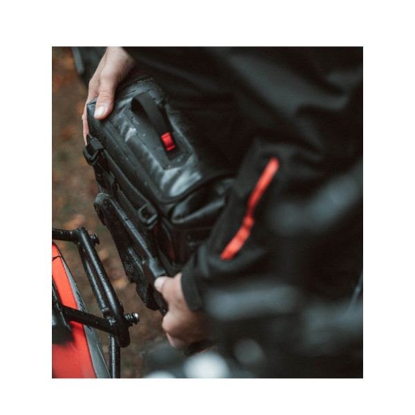 Сумки водонепроникні SysBag WP M/M SW-MOTECH + стійка SLC Yamaha MT-09 (24-) ємність: 2 x 17-23L