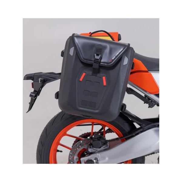 Водонепроникні мотоциклетні сумки SysBag WP M/M SW-MOTECH + стійки SLC Yamaha XSR 900 (21-)/ GP (23-) (об'єм: 2 x 17-23L)