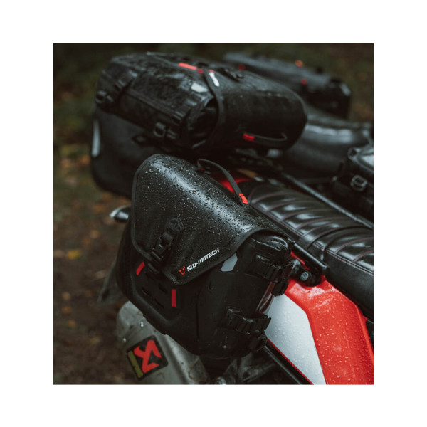 Водонепроникні сумки SysBag WP S/S SW-MOTECH + стійки SLC для Moto Guzzi V7 III Carbon / Milano / Rough (16-20) об'єм: 2 x 12-16L