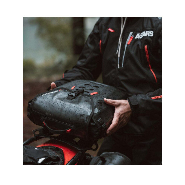 Водонепроникні сумки Sw-Motech SysBag WP M/S + кріплення SLC для Royal Enfield Scram 411 (21-) об'єм: 39 л