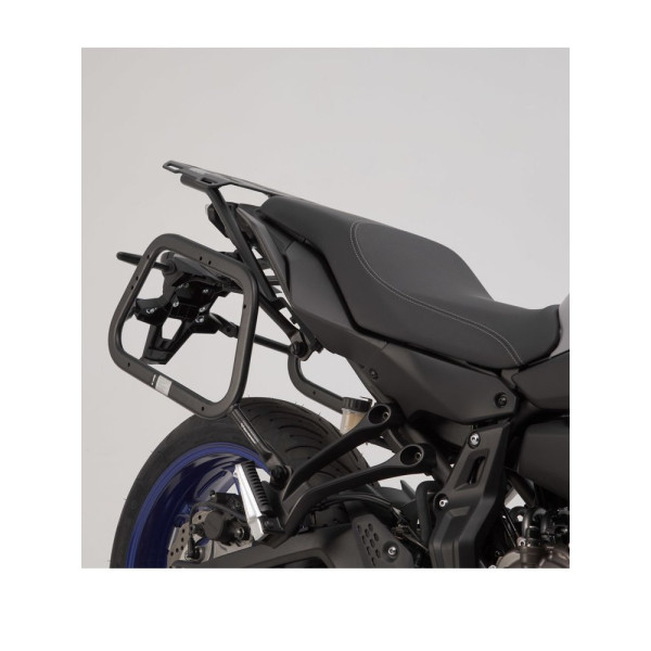 Комплект: бічні кофри + кріплення EVO ABS ® Aero System Sw-Motech для YAMAHA MT-07 Tracer (16-) / Tracer 700 RM30 / Tracer 7 (21-) ємність: 2 x 25 L