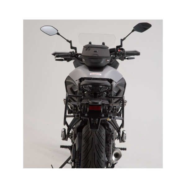 Комплект: бічні кофри + кріплення EVO ABS ® Aero System Sw-Motech для YAMAHA MT-07 Tracer (16-) / Tracer 700 RM30 / Tracer 7 (21-) ємність: 2 x 25 L
