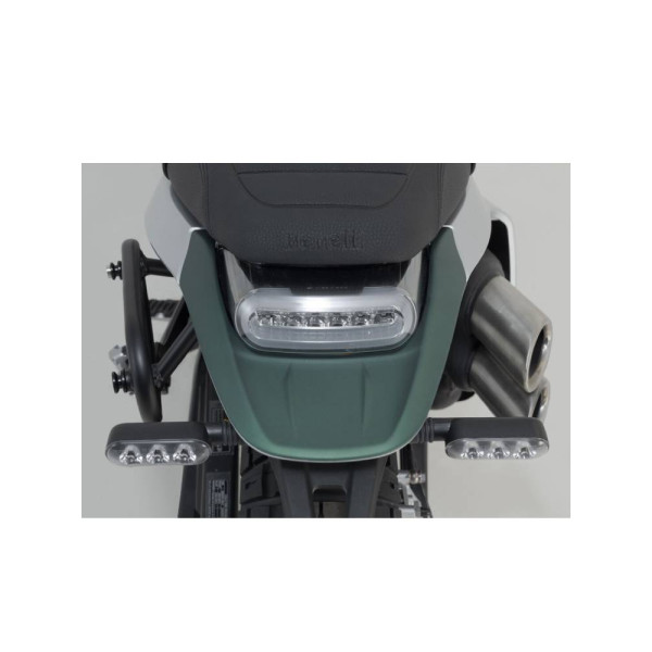 Комплект: бічний пластиковий кофр на ліву сторону Urban ABS + стійка SLC Sw-Motech Benelli Leoncino 800 Trail (21-) об'єм: 1 x 16,5l