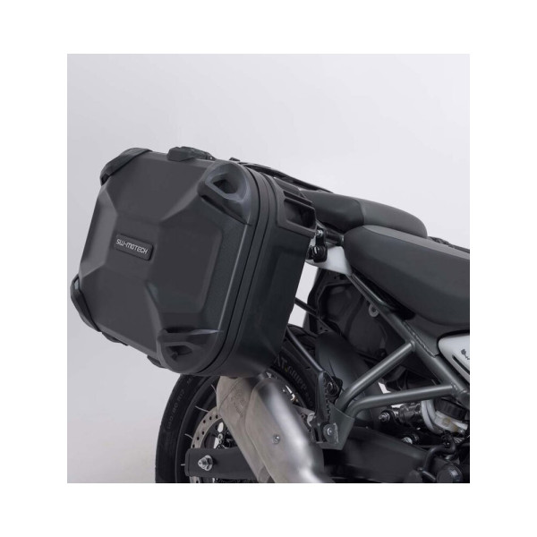 Комплект: бічні кофри DUSC M + кріплення PRO SW-MOTECH Royal Enfield Himalayan 450 (23-) об'єм: 2 x 33 л