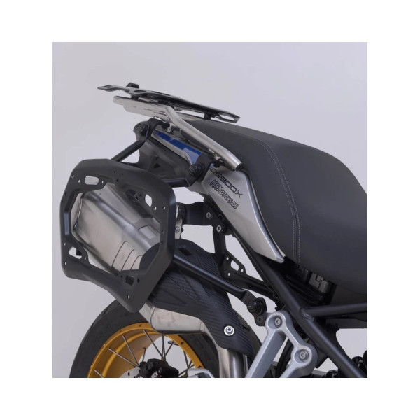 Комплект: бічні кофри DUSC M і L + кріплення PRO SW-Motech Voge 900 DSX (23-) об'єм: 33л + 41л