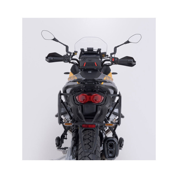 Комплект: бічні кофри + кріплення PRO TRAX ADV SW-Motech Moto Guzzi Stelvio (23-) сріблясті об'єм: 2 x 37 L