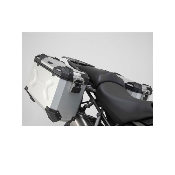 Комплект: бічні кофри + кріплення PRO TRAX ADV SW-MOTECH для Triumph Tiger 1200 XCa / XCx / XR / XRt / XRx (17-) об'єм 2 x 37 L сріблясті