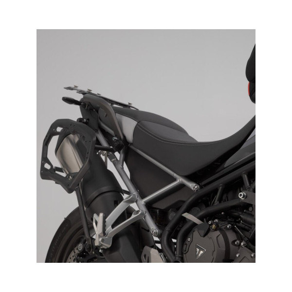 Комплект: бічні кофри 37/45 + центральний кофр 38 TRAX ADV + стійка SW-MOTECH Triumph Tiger 900/GT/Rally/Pro (19-23) чорні