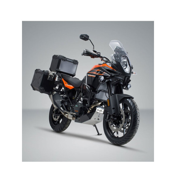 Комплект: бічні кофри + центральний кофр + кріплення TRAX ADV SW-MOTECH для мотоцикла KTM 1050 Adventure (14-), Adventure 1090 / R (17-), Adventure 1190 / R (13-), Super Adventure 1290 / S / R (15-20) об'єм: 45 правий + 37 лівий + 38 L