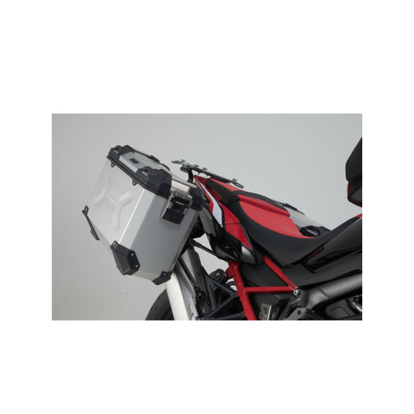 Комплект: бічні кофри + центральний кофр + кріплення TRAX ADV для мотоцикла Honda CRF1100 L Africa Twin (19-21) загальна ємність: 150л срібний