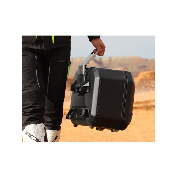 Комплект 2 бічних кофрів Shad Terra TR47 об'єм: 2 x 47l чорних