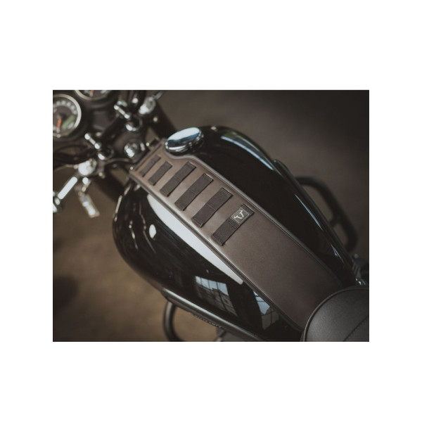 Ремінь для кріплення аксесуарів SLA Legend Gear SW-MOTECH Triumph Street Twin/ Thruxton 1200/ R 16-/ Boneville T120/T100 15-/ Street Scrambler 17-/ Speed Twin 1200 21-