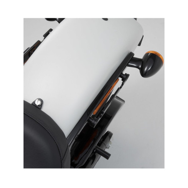 Бокова опора SLH SW-MOTECH Harley-Davidson Softail Slim (FLSL) (17-20) на ліву сторону
