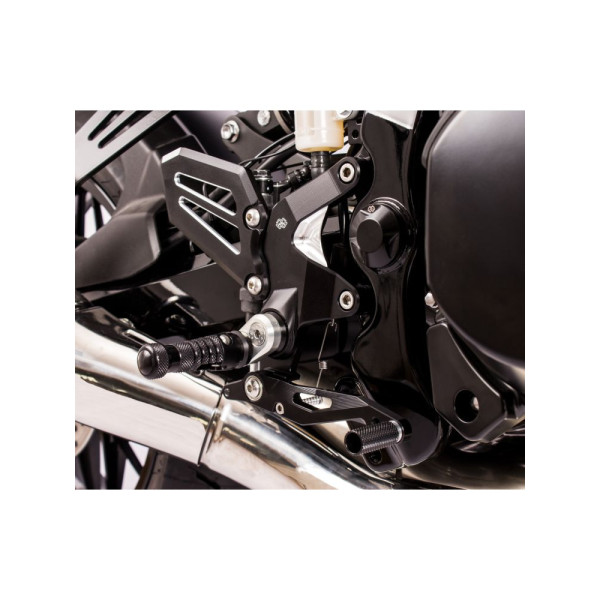 Комплект регульованих підніжків з важелями GILLES RCT10GT-K02 Kawasaki Z 900 (20-)/ RS/ Cafe (18-20)/ Performance (20) чорний- срібний