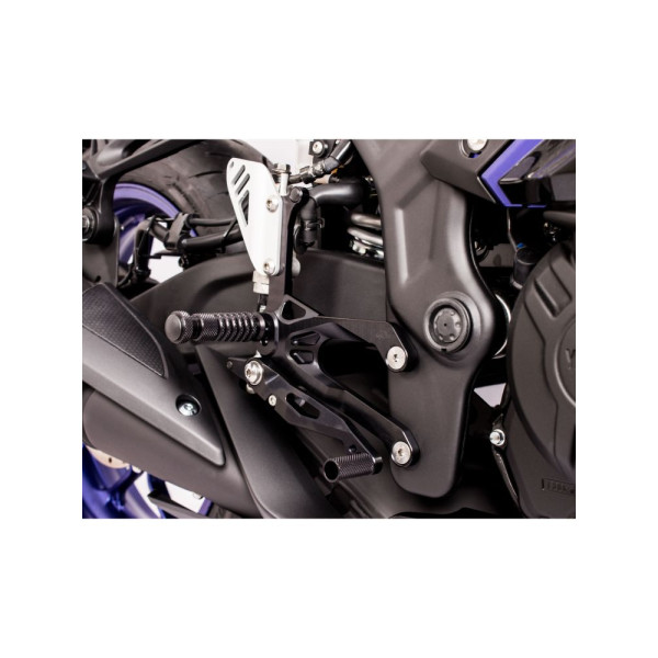 Комплект регульованих підніжків з важелями GILLES FXR-Y05-CUP Yamaha YZF-R3 (15-)/ MotoGP Edition (20) чорний