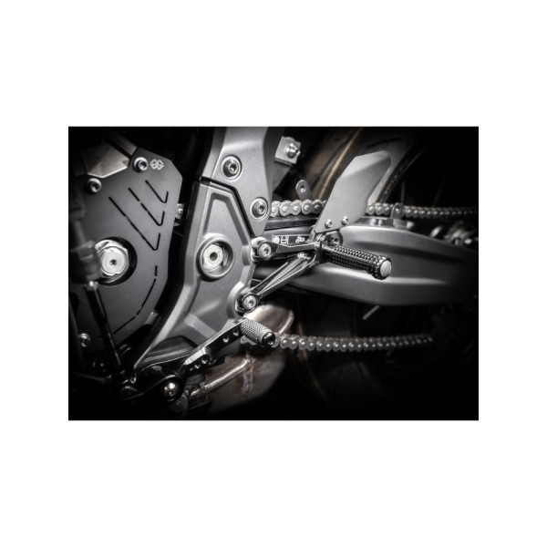 Комплект регульованих підніжків з важелями GILLES FXR-Y08 Yamaha YZF-R7 ABS (22-) чорний