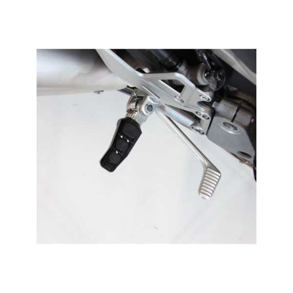 Підніжки GILLES UF-20 Aprilia/ Kawasaki/ Moto Guzzi/ Suzuki (обрані моделі) алюмінієві чорні