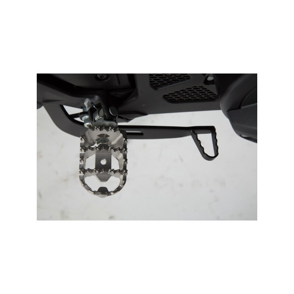 Підніжки SW-MOTECH Honda / Suzuki / KTM (обрані моделі) срібні