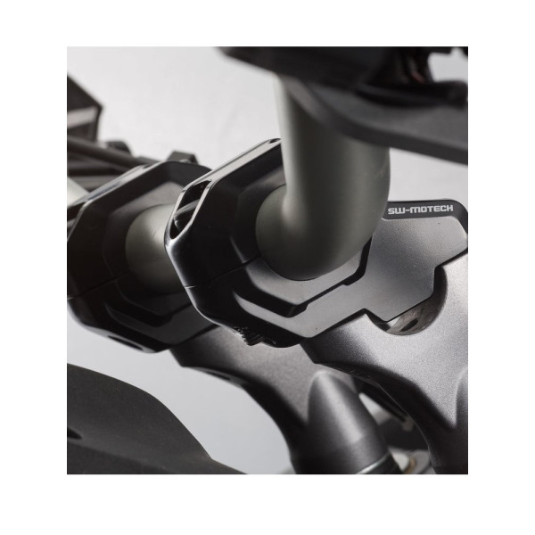 Набір для підвищення керма SW-MOTECH APRILIA Pegaso 650 Factory (91-95), Suzuki DR 650 SE(08-), BMW F 650 CS Scarver (02-06), F 650 GS / Dakar (00-07) H: 30mm