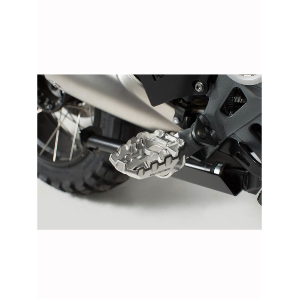 Підніжки EVO SW-MOTECH для вибраних моделей Suzuki, Aprilia, BMW сріблясті