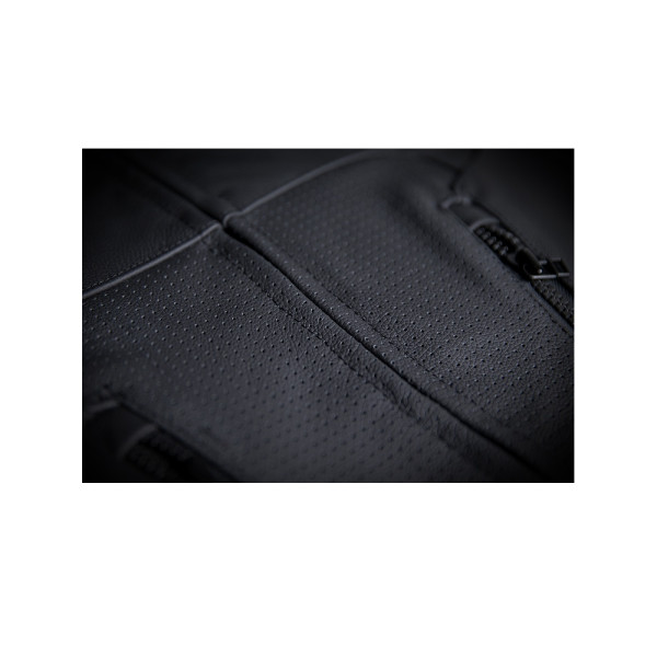 Мотоциклетна шкіряна жилетка Icon Regulator D3O Stripped Vest