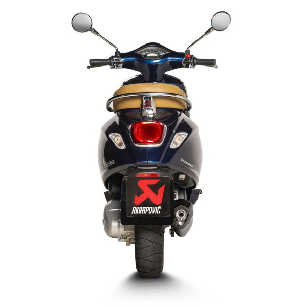 Глушник мотоцикловий Akrapovič Vespa Primavera 125ie 3V / 150ie 3V/ Sprint 125ie 3V/ 150ie 3V (21-22) чорна нержавіюча сталь/ вуглецеве волокно