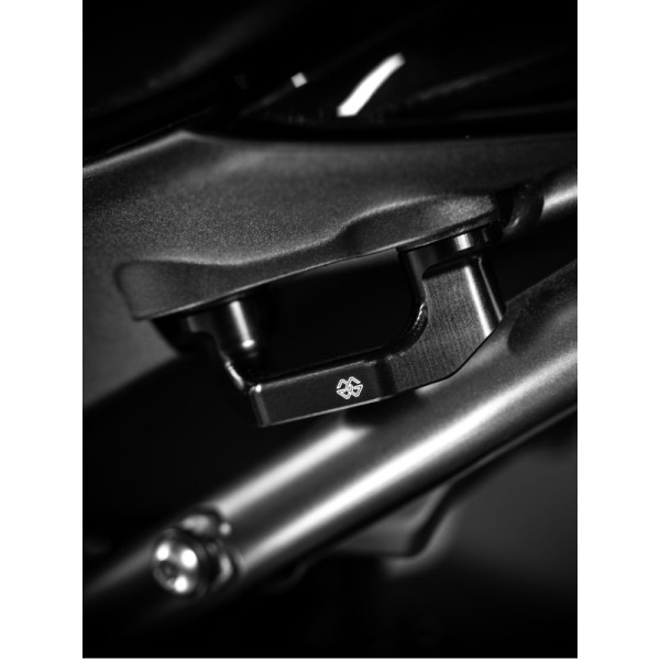 Захисти підніжків пасажира GILLES Yamaha YZF-R7 (22-) чорний