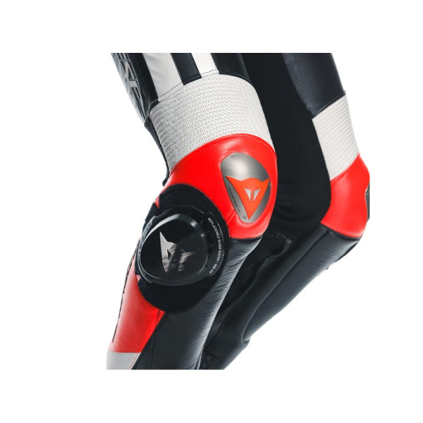 Мотоциклетний комбінезон одночастинний Dainese Mugello 3 D-Air® з повітряною подушкою перфорована версія чорний-червоний-білий