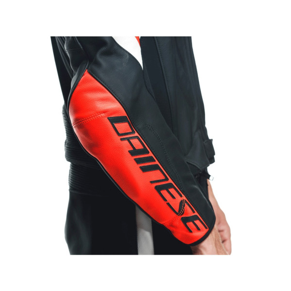 Мотоциклетний комбінезон двочастинний Dainese AVRO 4 чорний-червоний-білий