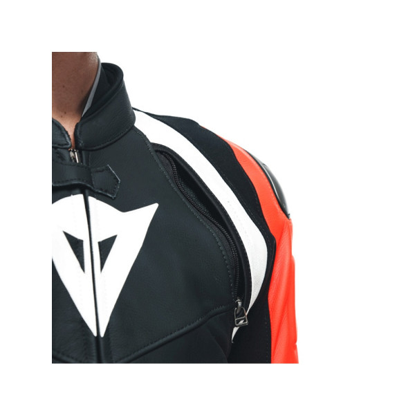 Мотоциклетний комбінезон двочастинний Dainese AVRO 4 чорний-червоний-білий