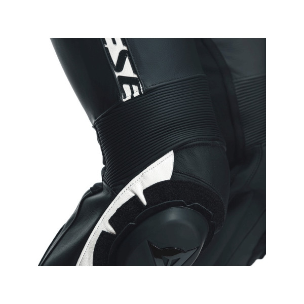 Двочастинний мотоциклетний комбінезон Dainese AVRO 4 чорний-білий