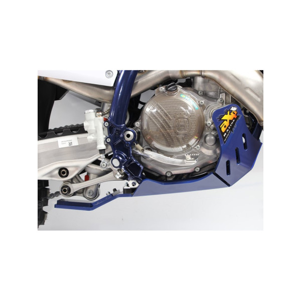 Плита під двигун Xtrem AXP Racing Husqvarna FC450, FX450 (23-), FE450/FE501/S/W (24-) синя з захистом підйомника