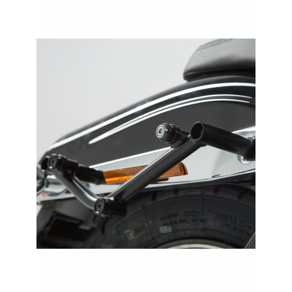 Бокова опора SLC SW-MOTECH Harley-Davidson Dyna Fat Bob 08- на праву сторону