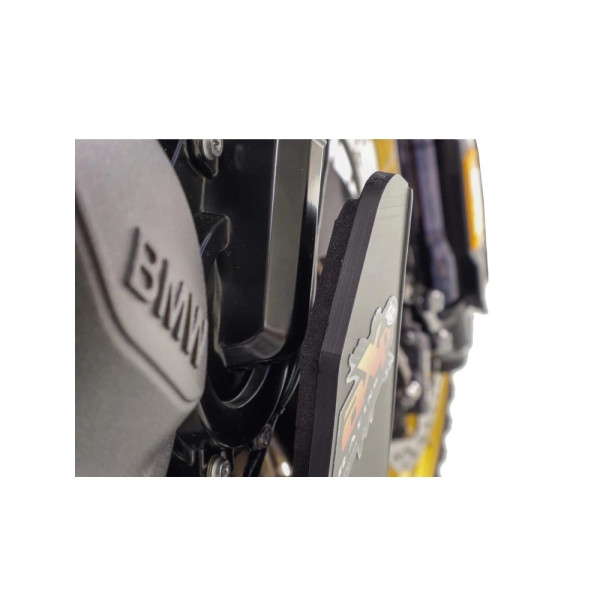 Захист двигуна AXP Racing Adventure BMW F900GS/Adventure (24-) чорний