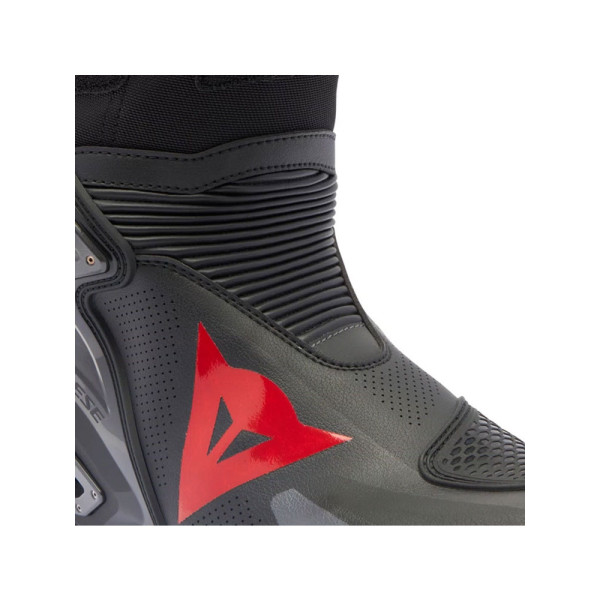 Мотоциклетні черевики Dainese Axial 2 Air чорні-червоні