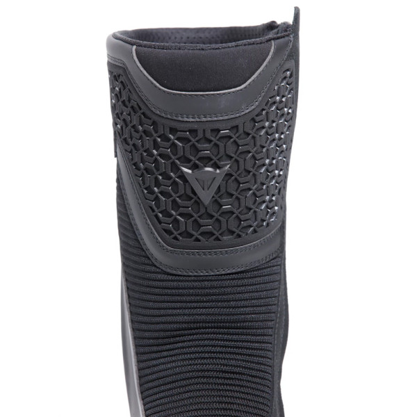 Мотоциклетні туристичні черевики Dainese Freeland 2 Gore-Tex® чорні