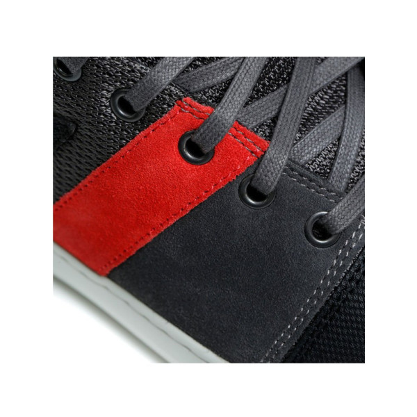 Жіночі мотоциклетні черевики Dainese York Air Lady чорні-червоні