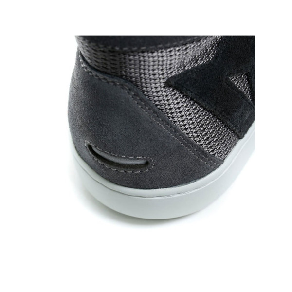 Жіночі мотоциклетні черевики Dainese York Air Lady чорні-червоні