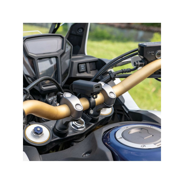 Подвійний, водонепроникний зарядний пристрій USB Лампа Usb-Fix Trek з кріпленням до керма мотоцикла швидка зарядка; 5400 mA; 12/24 V