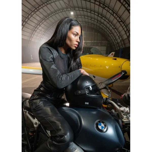 Жіноче боді з захисниками Pando Moto Bia чорне