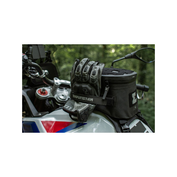 Сумка на бак Tankbag Enduristan Sandstorm 5.06 чорна об'єм: 6л