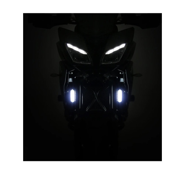 Денні світла DENALI з універсальним комплектом для монтажу від R&G (холодне світло)