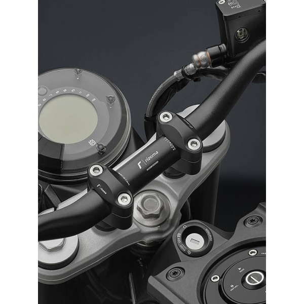 Мотоциклетний кермо Rizoma Ø 22-29 mm чорне